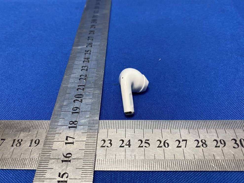 TWS Earbuds - FCC ID 2AUB7-CKWENC1R - Shenzhen BEB Electronics CO., Limited (4)