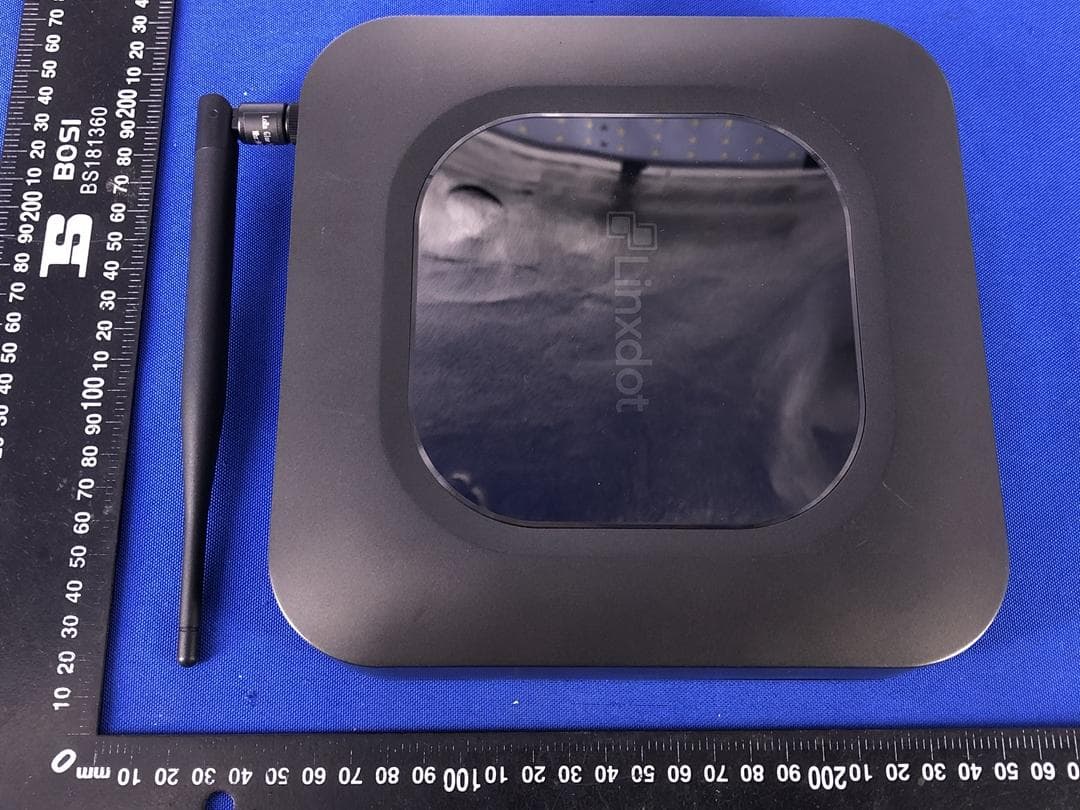 Router - FCC ID 2AUCLLD-1000-1 - FX Technology Limited (4)