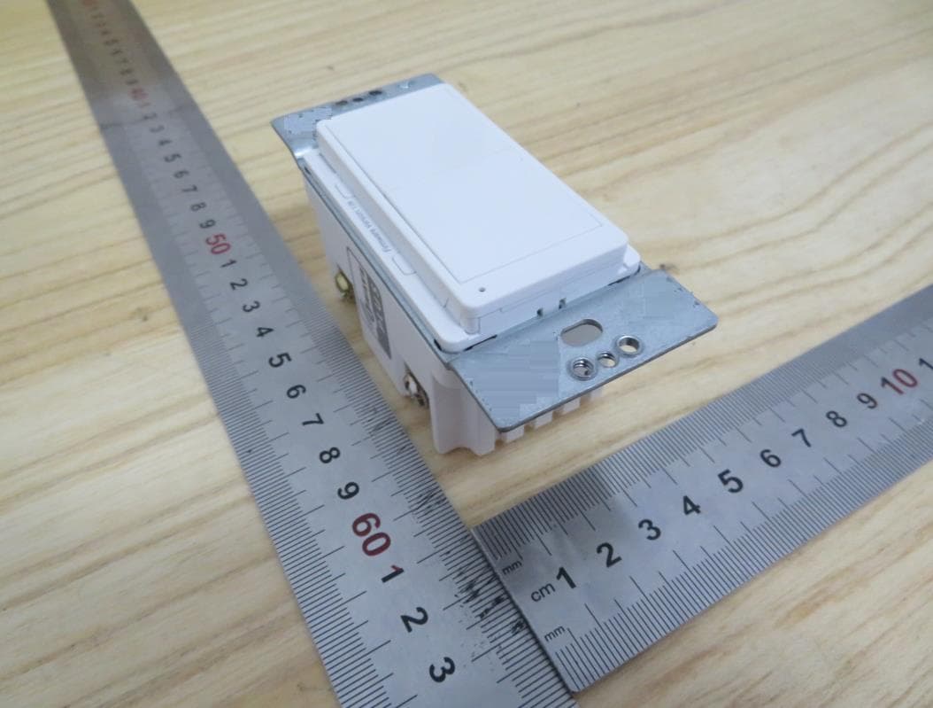 Z-Wave Switch - FCC ID 2AUCU-14101Z - Schneider Electric (China) Co., Ltd., Shenzhen Branch (2)
