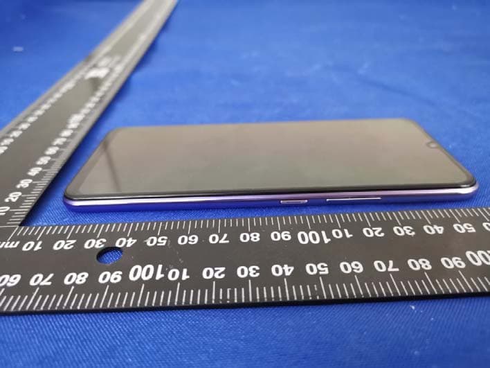 Mobile Phone - FCC ID 2AUCY-V2025 - vivo Mobile Communication Co., Ltd. (2)