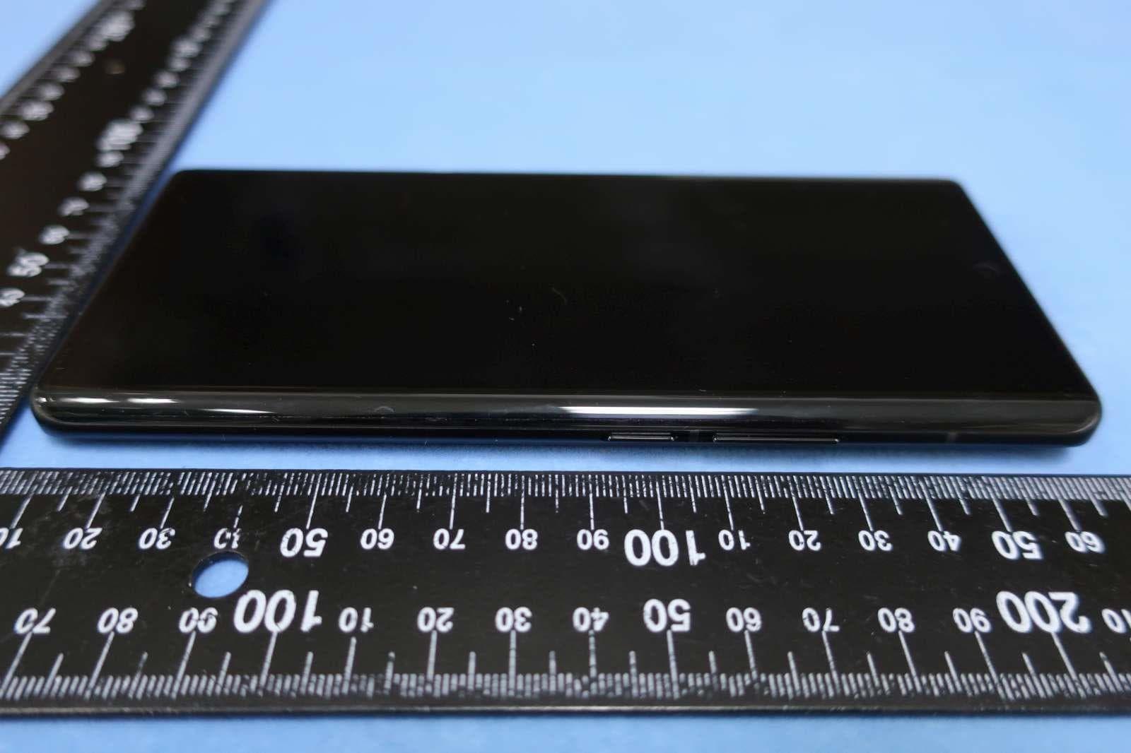 Mobile Phone - FCC ID 2AUCY-V2145 - vivo Mobile Communication Co., Ltd. (3)