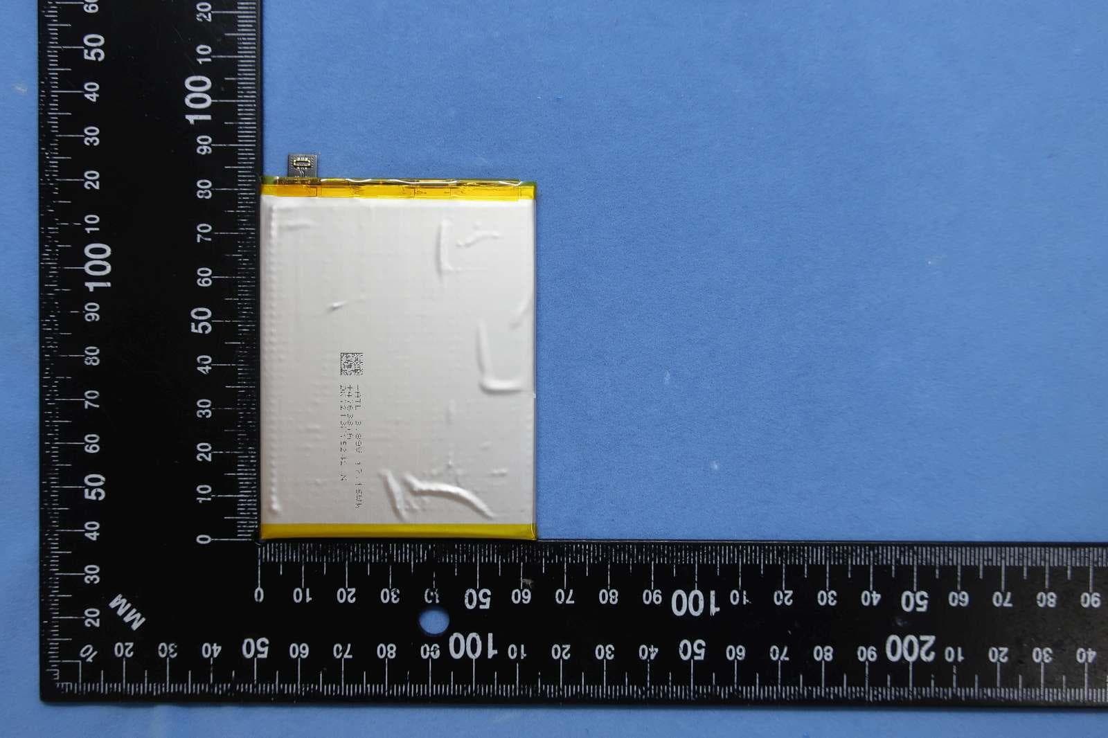 Mobile Phone - FCC ID 2AUCY-V2202V - vivo Mobile Communication Co., Ltd. (2)