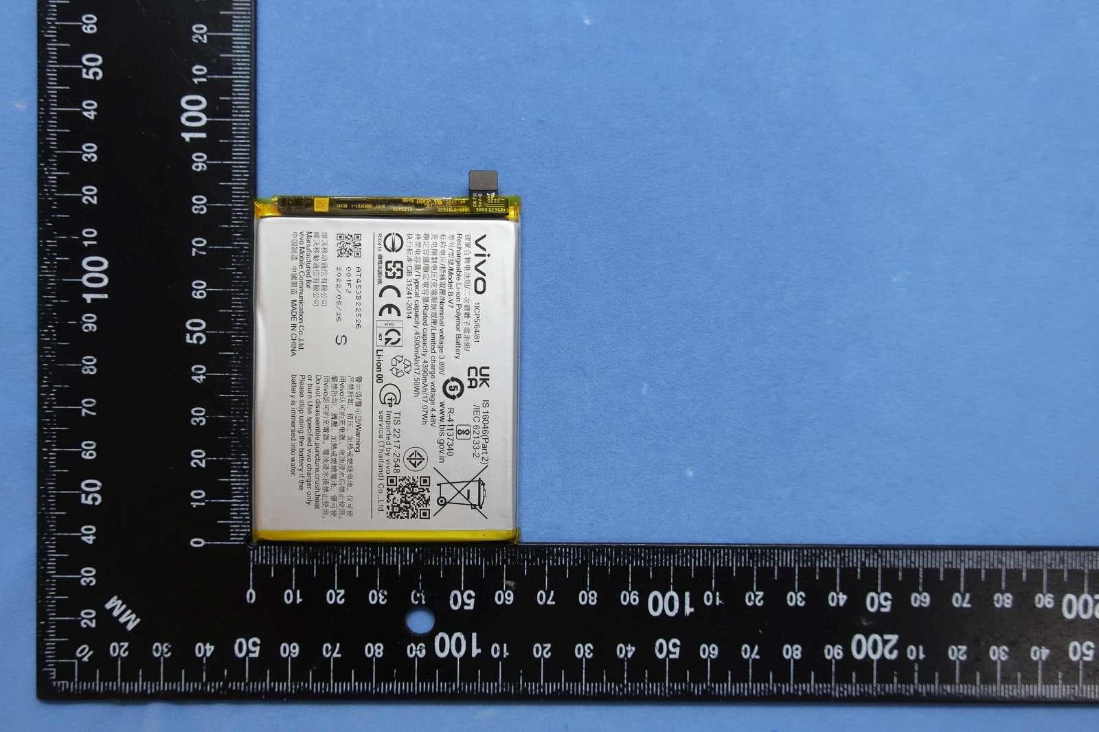 Mobile Phone - FCC ID 2AUCY-V2202V - vivo Mobile Communication Co., Ltd.