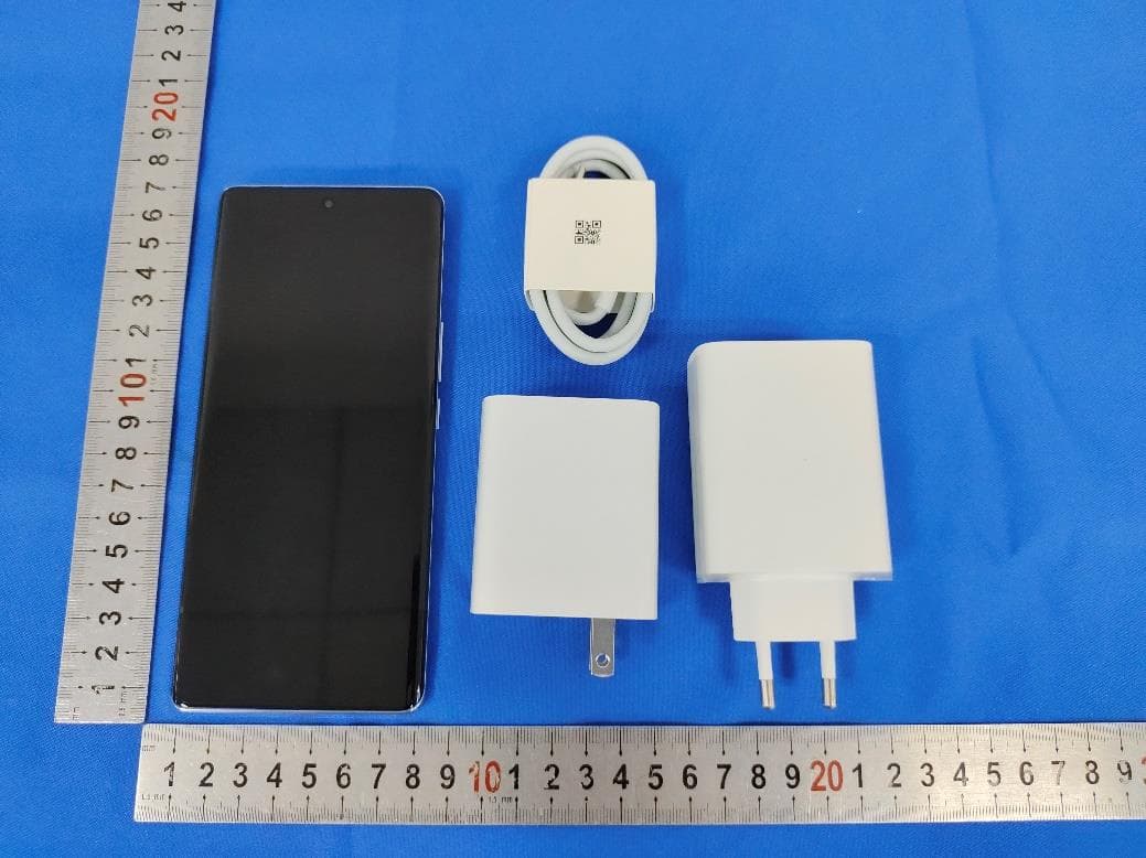 Mobile Phone - FCC ID 2AUCY-V2250 - vivo Mobile Communication Co., Ltd. (4)