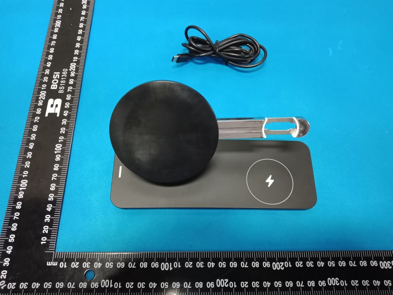 Wireless Charger - FCC ID 2AUDO-A5 - Shenzhen Itian Technology Co.,Ltd. (5)
