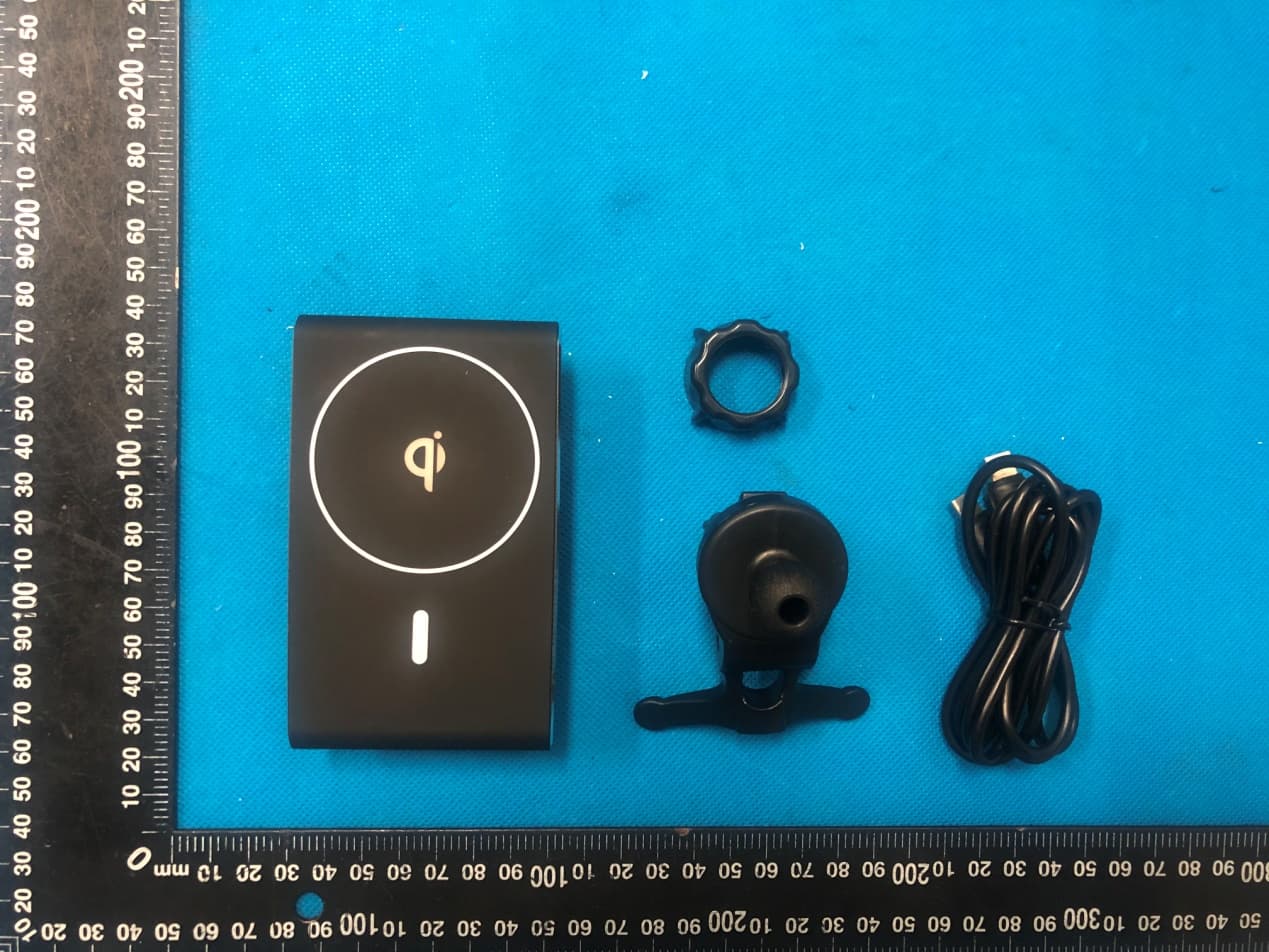 Wireless Charger - FCC ID 2AUDO-M5 - Shenzhen Itian Technology Co.,Ltd.