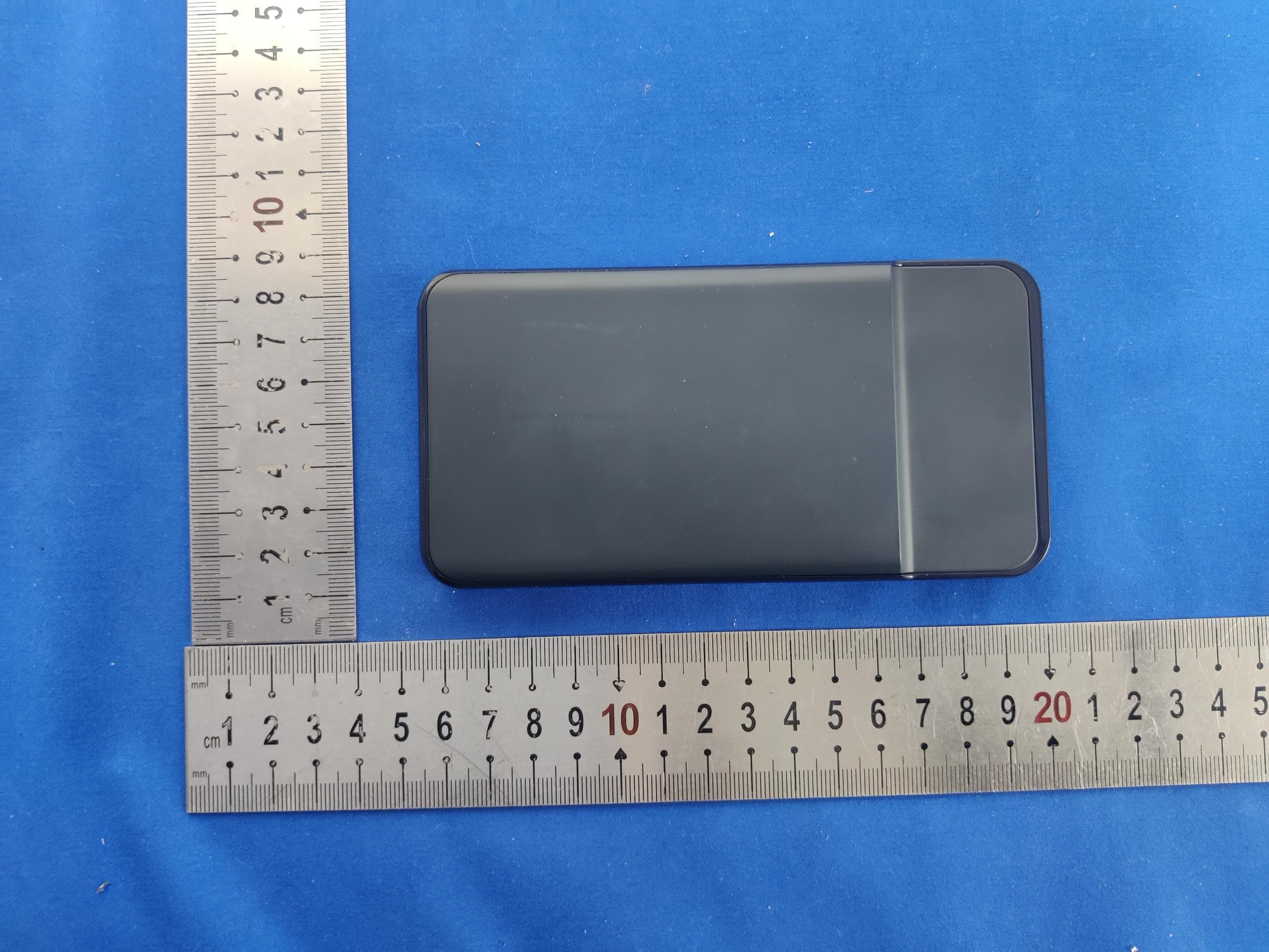 MagSafe Power Bank - FCC ID 2AUDO-MP01 - Shenzhen Itian Technology Co.,Ltd. (2)
