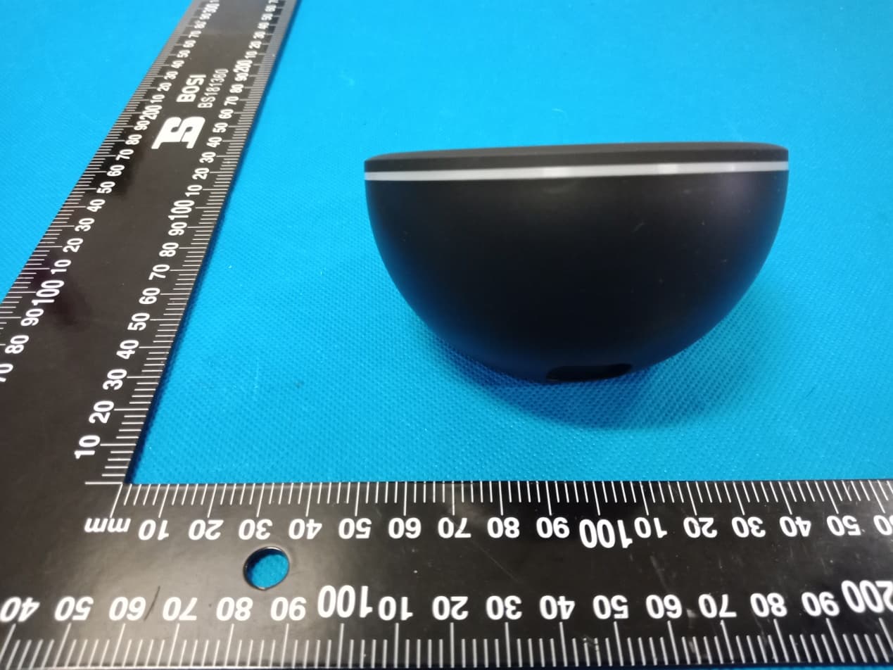 Wireless Charger - FCC ID 2AUDO-Q8 - Shenzhen Itian Technology Co.,Ltd. (3)