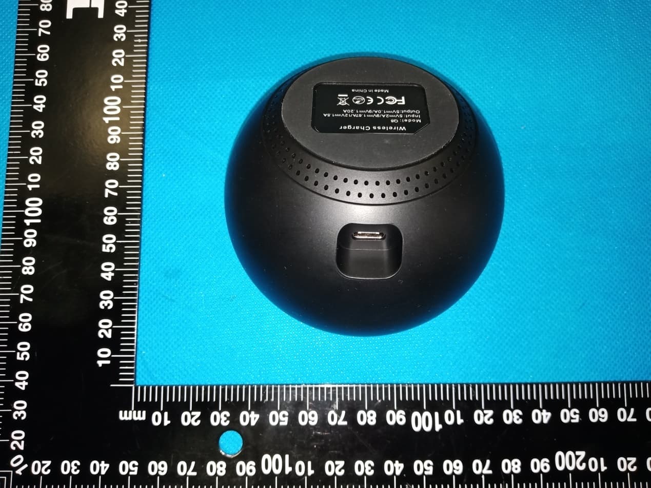 Wireless Charger - FCC ID 2AUDO-Q8 - Shenzhen Itian Technology Co.,Ltd.
