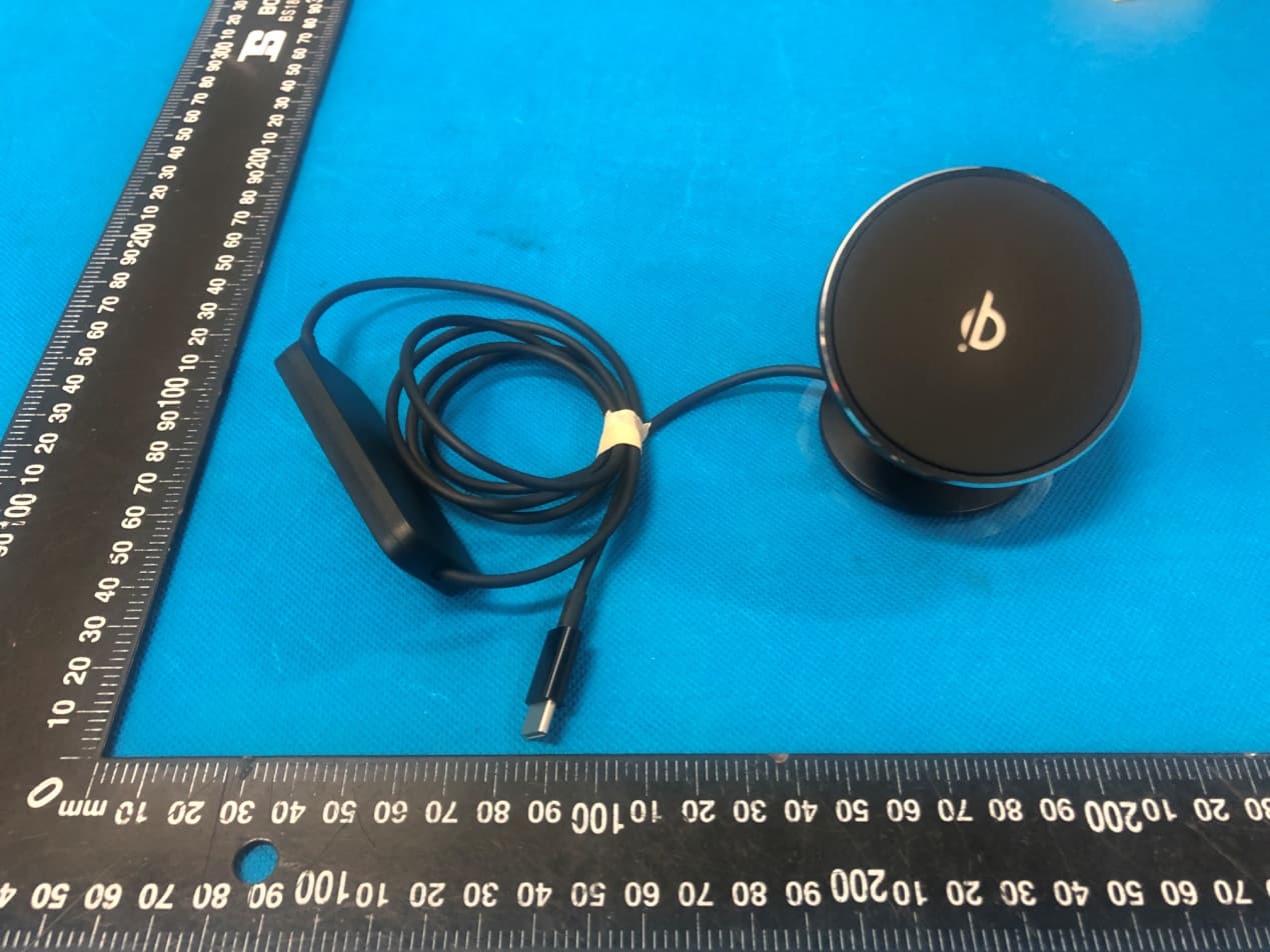 Wireless Charger - FCC ID 2AUDO-Q9 - Shenzhen Itian Technology Co.,Ltd. (5)