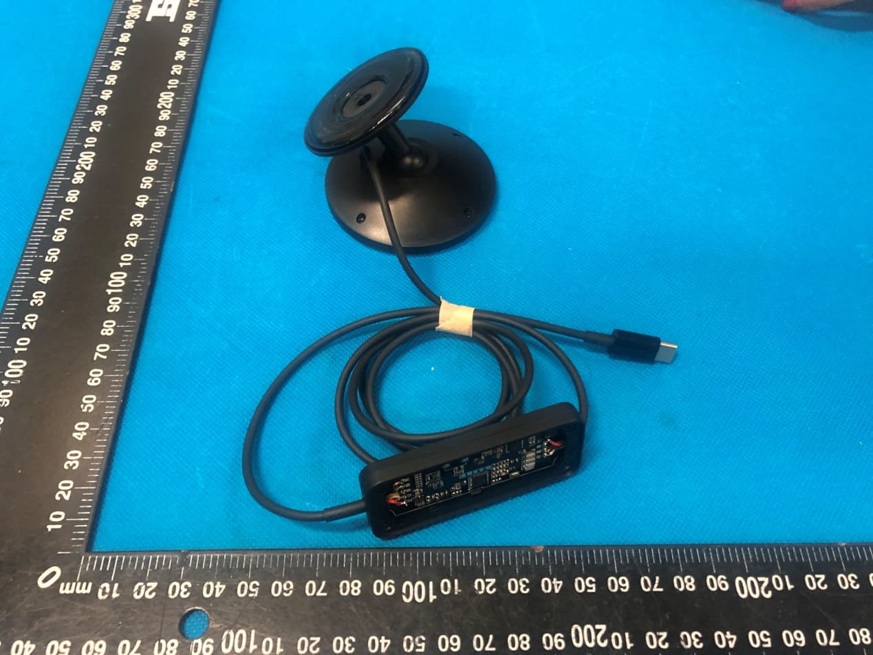 Wireless Charger - FCC ID 2AUDO-Q9 - Shenzhen Itian Technology Co.,Ltd. (2)