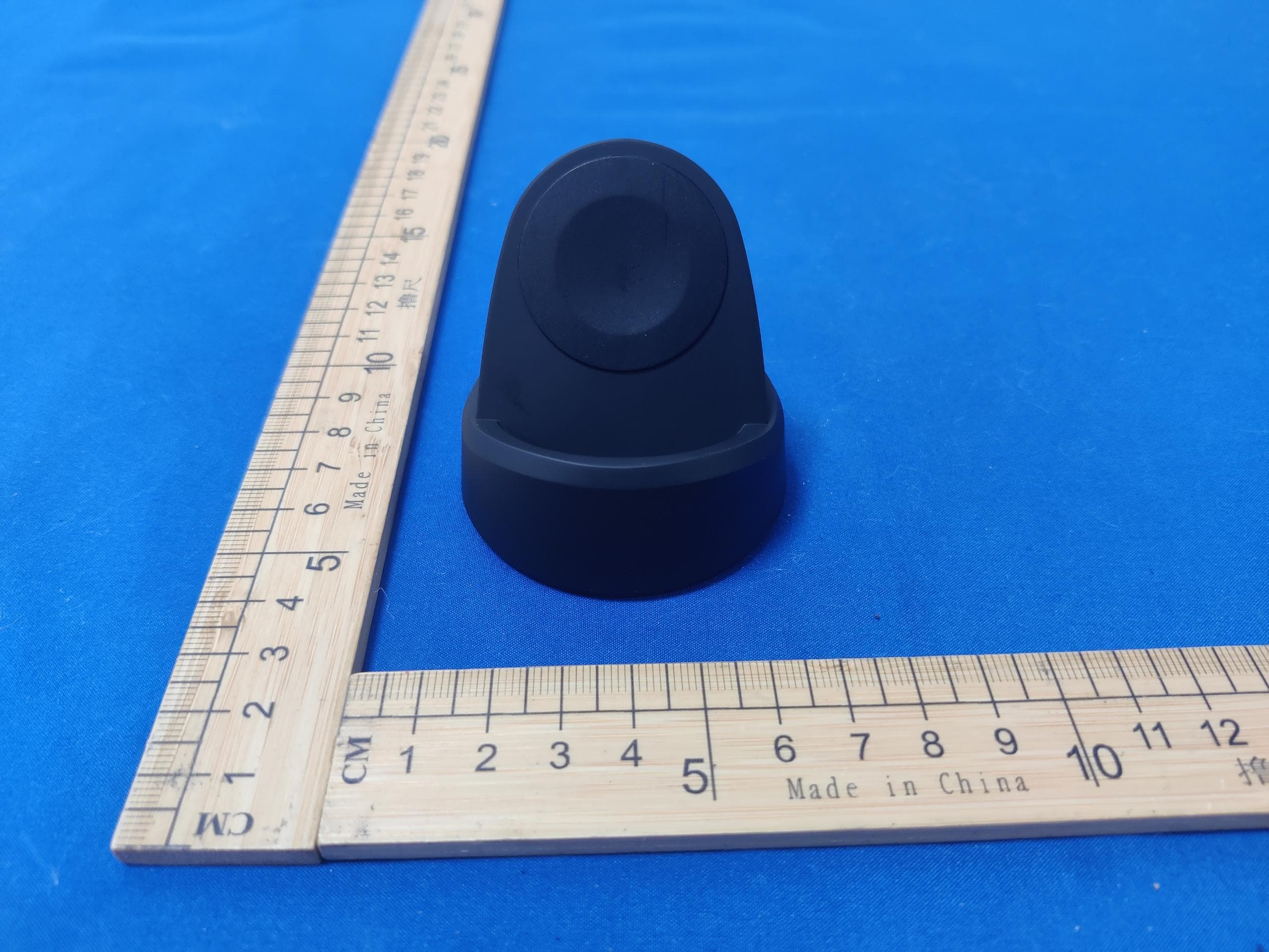 Wireless Charger Stand - FCC ID 2AUDO-V12AV12S - Shenzhen Itian Technology Co.,Ltd. (2)