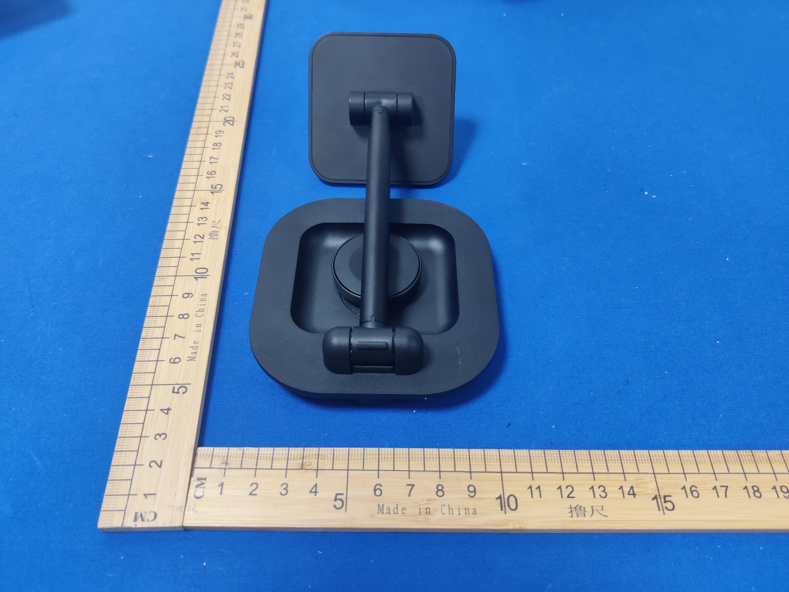 3 in 1 MagSafe Charger - FCC ID 2AUDO-V13V15AV15S - Shenzhen Itian Technology Co.,Ltd. (3)