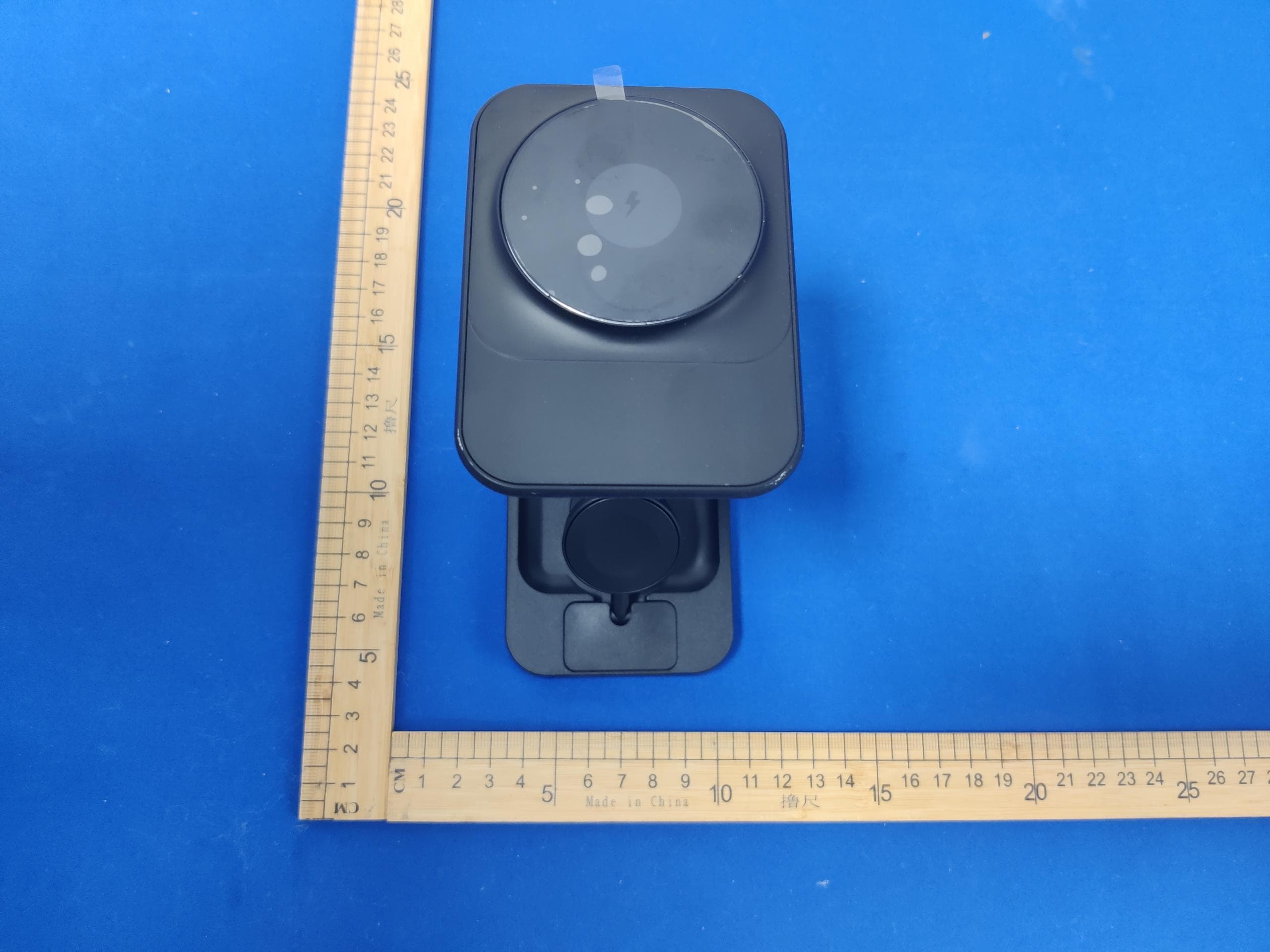 3 in 1 MagSafe Charger - FCC ID 2AUDO-V16 - Shenzhen Itian Technology Co.,Ltd. (5)