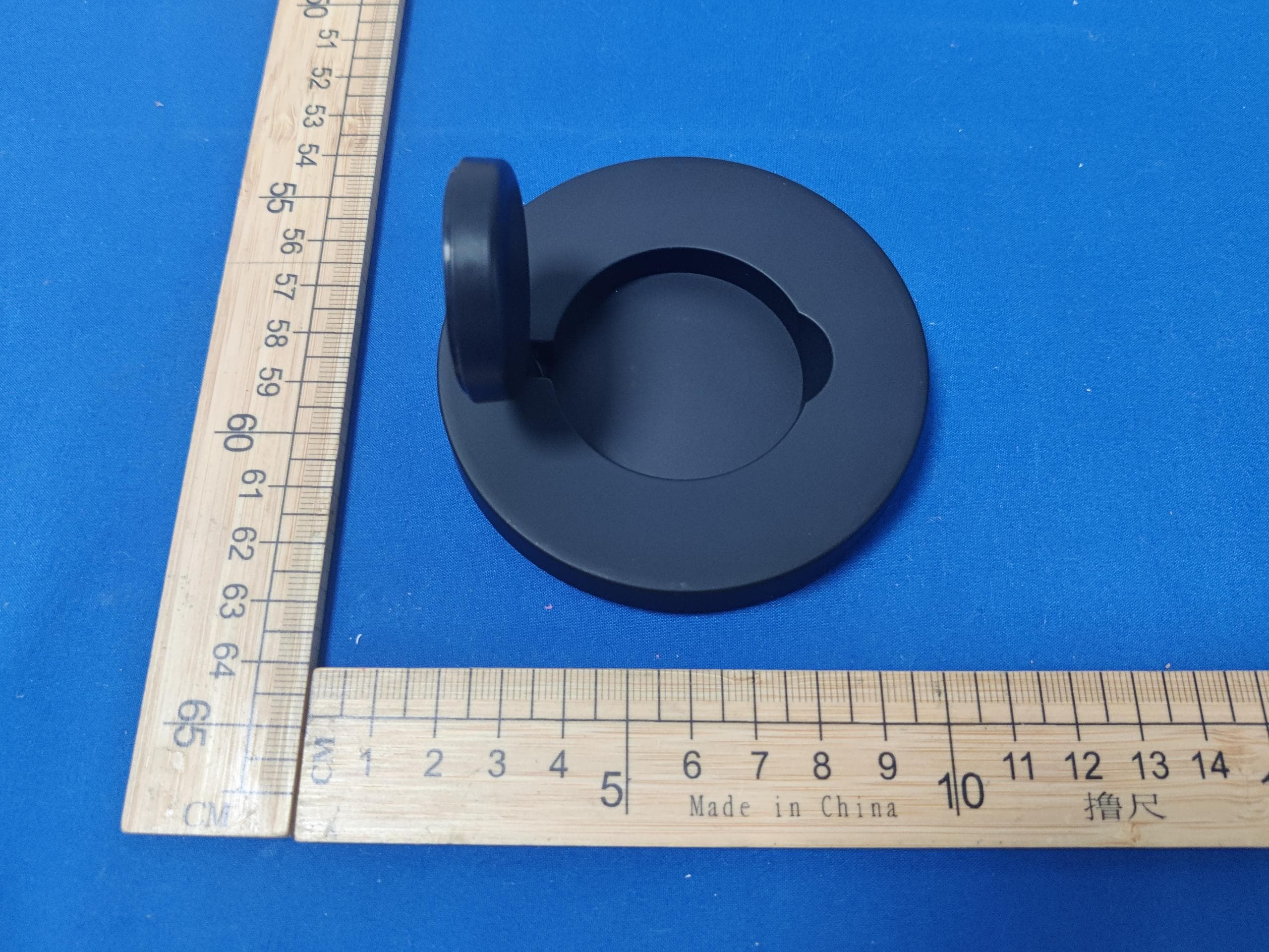 Wireless Charger Stand - FCC ID 2AUDO-V17AV17S - Shenzhen Itian Technology Co.,Ltd.
