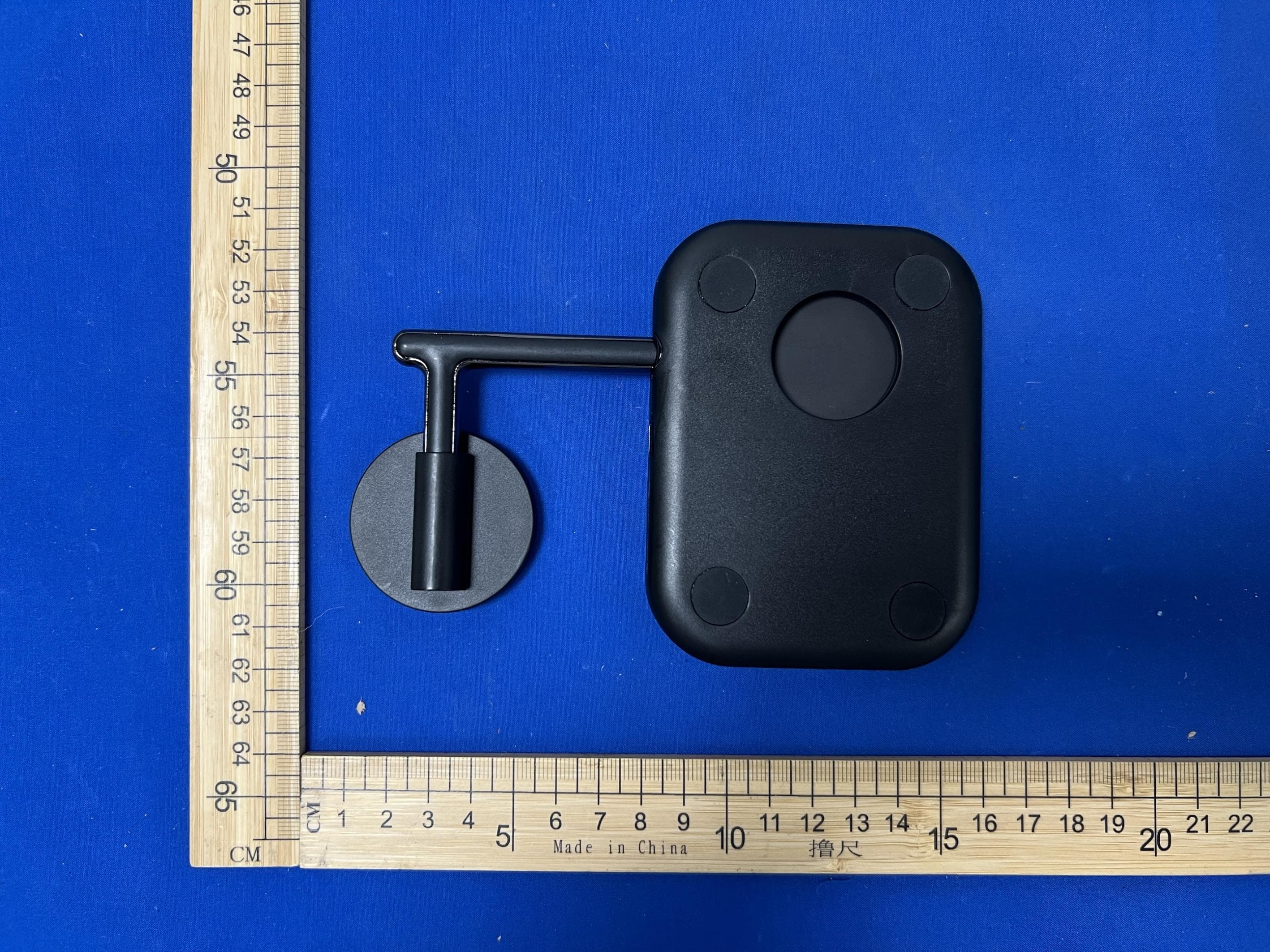 2 in 1 Dual Watch Charger - FCC ID 2AUDO-V19AV19S - Shenzhen Itian Technology Co.,Ltd.