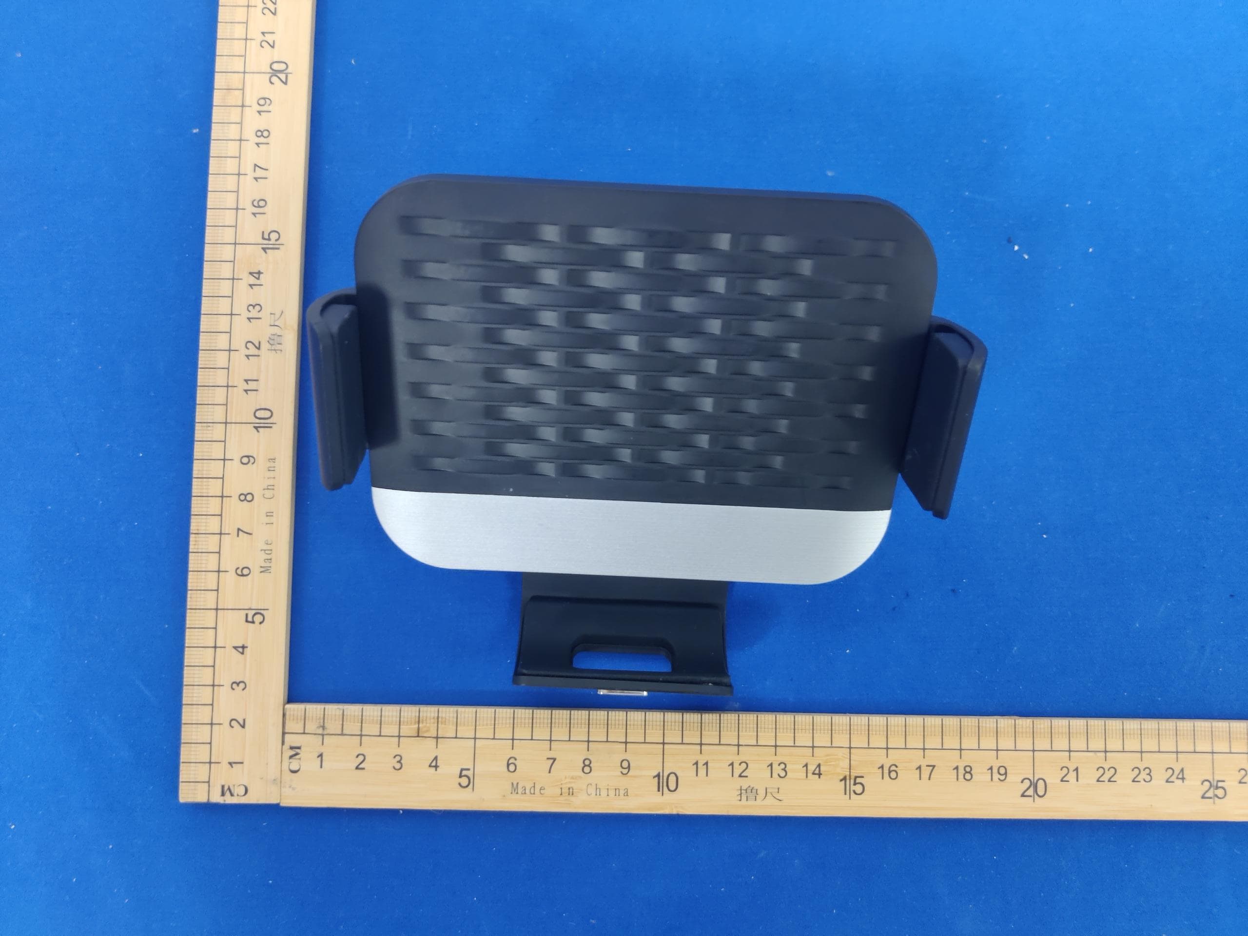 Automatic Clamping Mount - FCC ID 2AUDO-V3V5 - Shenzhen Itian Technology Co.,Ltd.