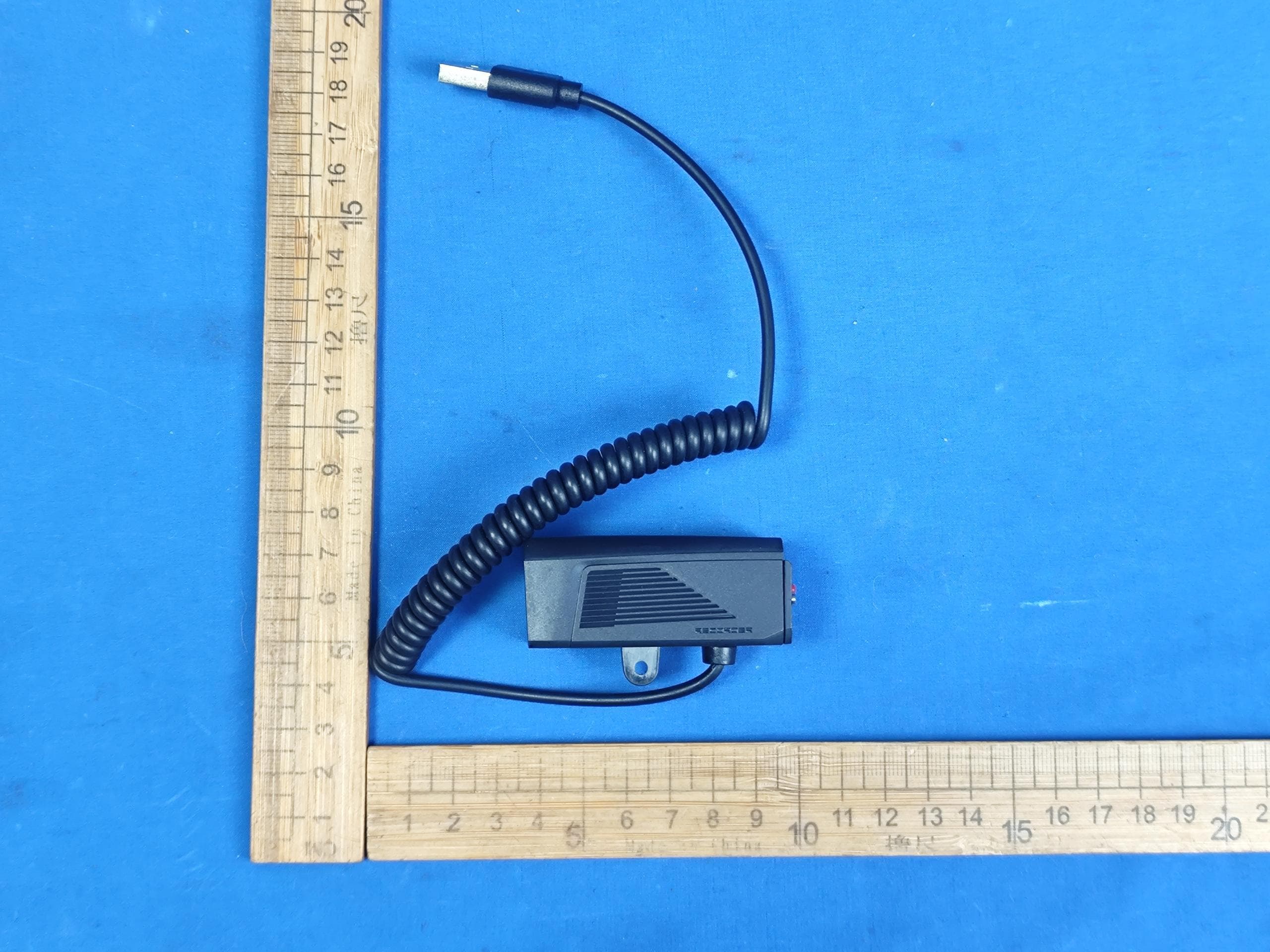 Dashboard Camera - FCC ID 2AUDZ-D8 - Shenzhen Keithy Innovation Technology Co., Ltd. (2)