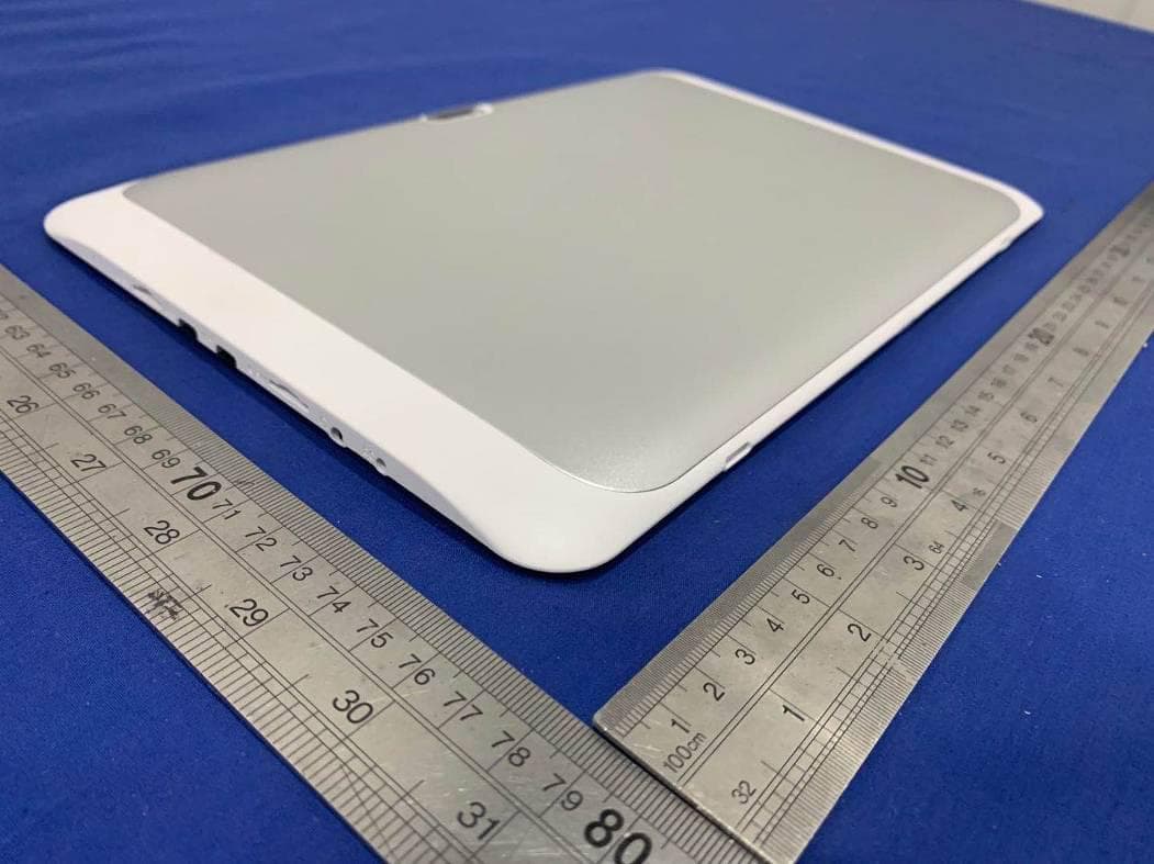 Tablet computer - FCC ID 2AUET-191813SRM - Badge Messenger, INC (2)