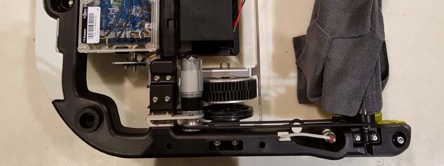 An automated solar panel cleaning robot with a sub giga communication chip. - FCC ID 2AUGO-T4 - Ecoppia Scientific Ltd (3)