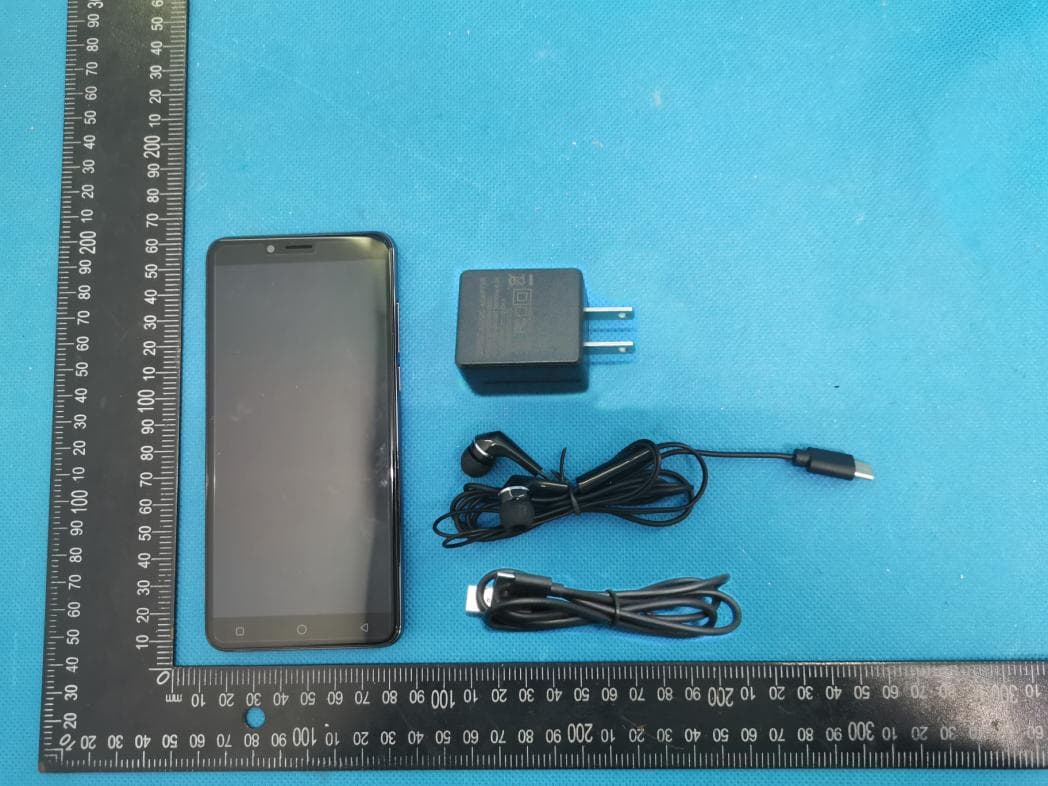 4G Smart phone - FCC ID 2AUHC-CTIP401 - CommuniTake Technologies Ltd.