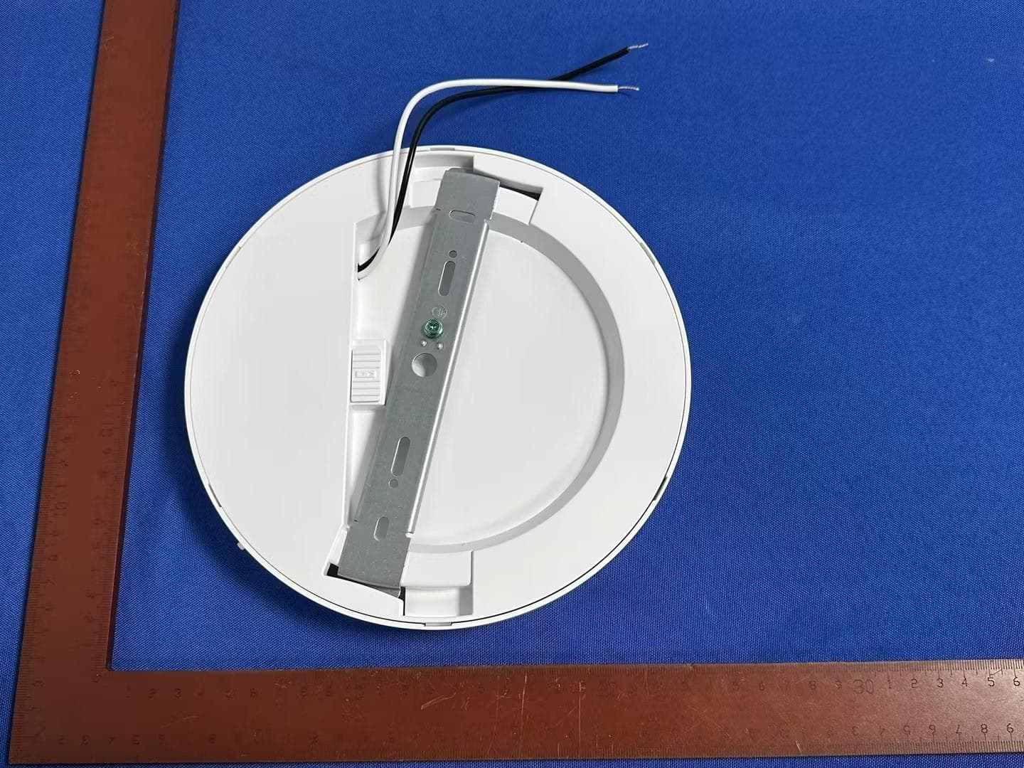 Rover Closet light JA8 3CCT 2PK - FCC ID 2AUHG-8FLPR-ROC - ARTIKA FOR LIVING INC