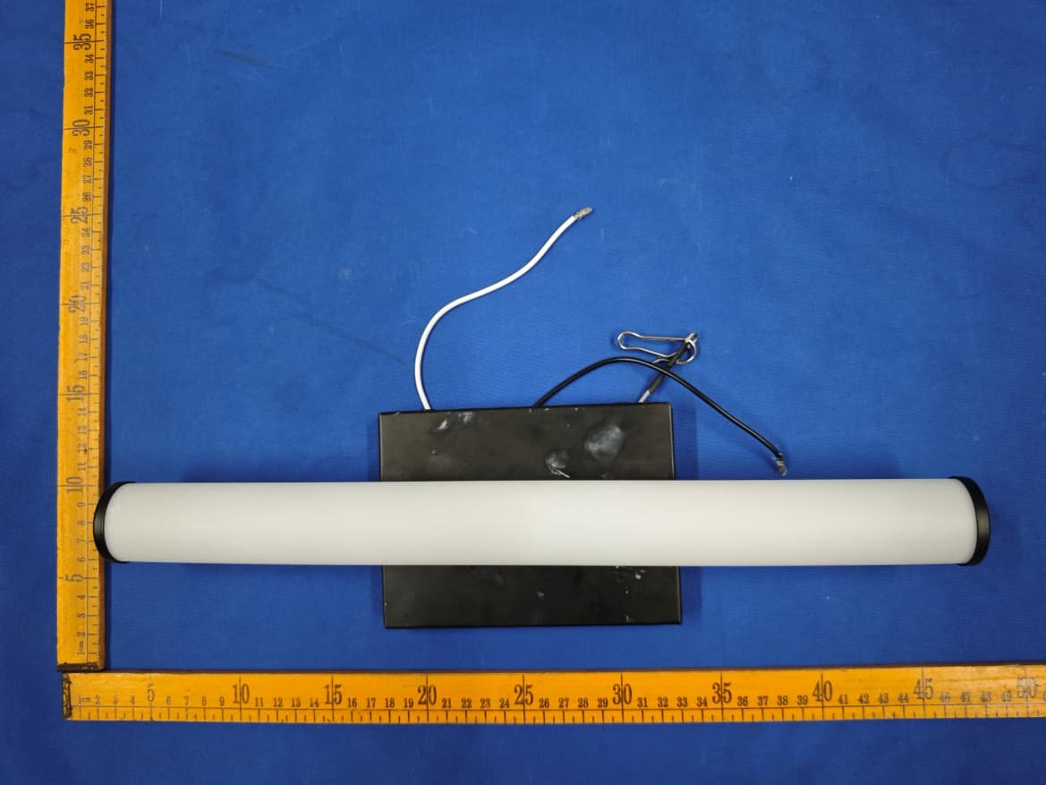 Led wall lamp - FCC ID 2AUHG-V03050 - ARTIKA FOR LIVING INC