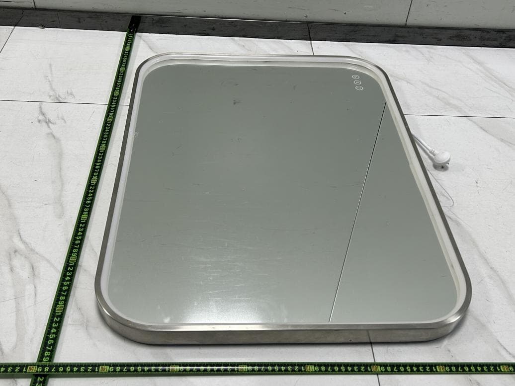 24-32 Royce Rectangular Mirror - FCC ID 2AUHG-WMROC-2432R - ARTIKA FOR LIVING INC (4)