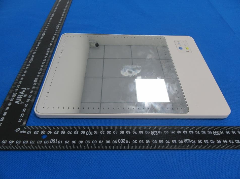 LED Lighted Mirror - FCC ID 2AUHN-RIKISKINNYDUO - GLAMCOR GLOBAL LLC
