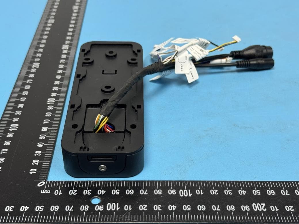 CARD READER - FCC ID 2AUI4-UCARD2 - Universal Ubiquitous AI Co., Ltd. (4)