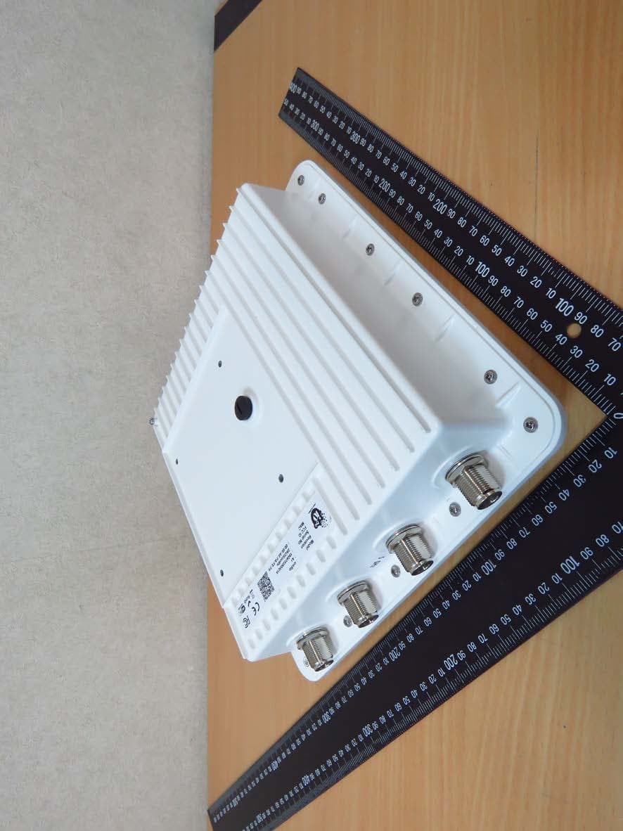 Unlicensed Band Radio (UBR) 4X4 with external antenna - FCC ID 2AUISION8LE - HFCL Limited