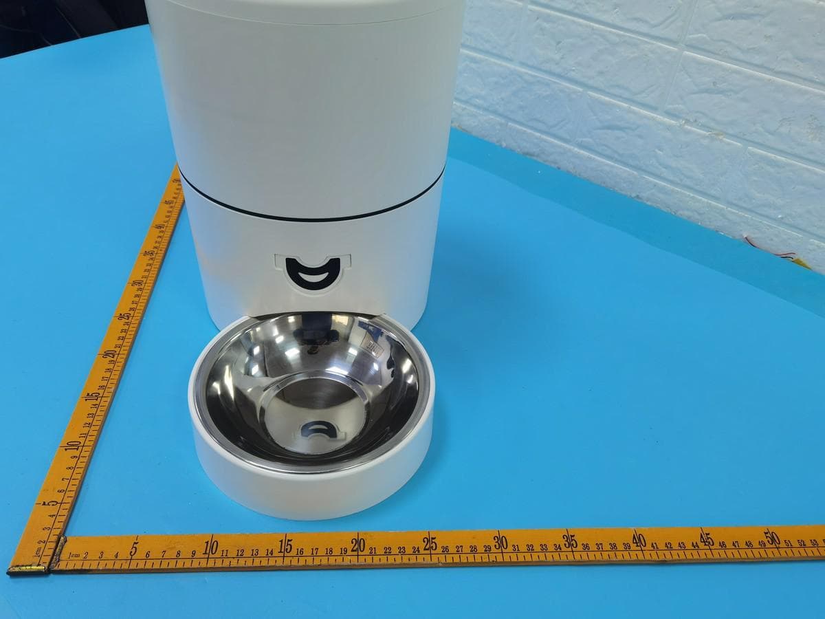 automatic pet feeder - FCC ID 2AUN9-T2 - Shenzhen shi yuehuanyu Technology Co.,Ltd.