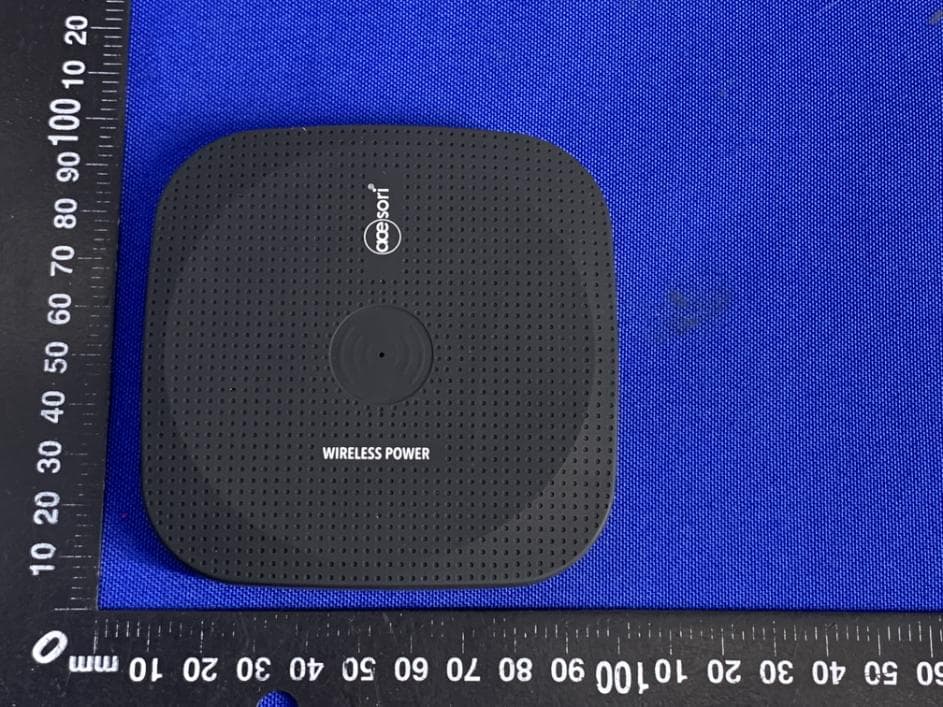 Wireless Charging Pad - FCC ID 2AUOJA-WPAD - SHENZHEN CHIFROG TECHNOLOGY CO., LTD (3)