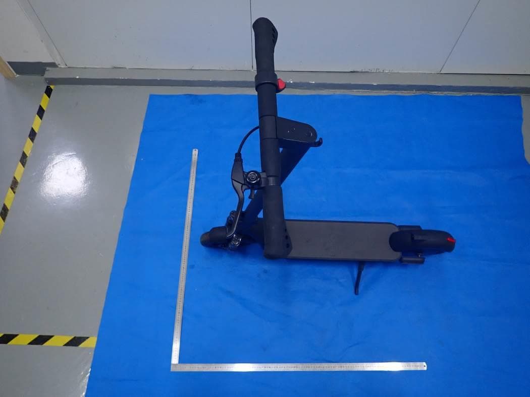 Electric scooter - FCC ID 2AUR5-ESS2 - HL CORP(SHEN ZHEN) (4)