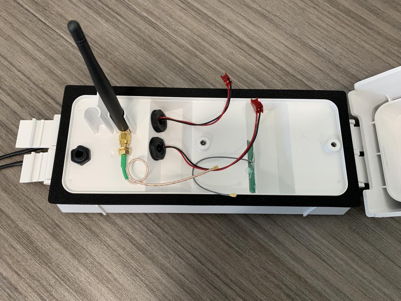 Grain monitoring system - FCC ID 2AUTY-106103RU-V06 - Intragrain Technologies Inc. (5)