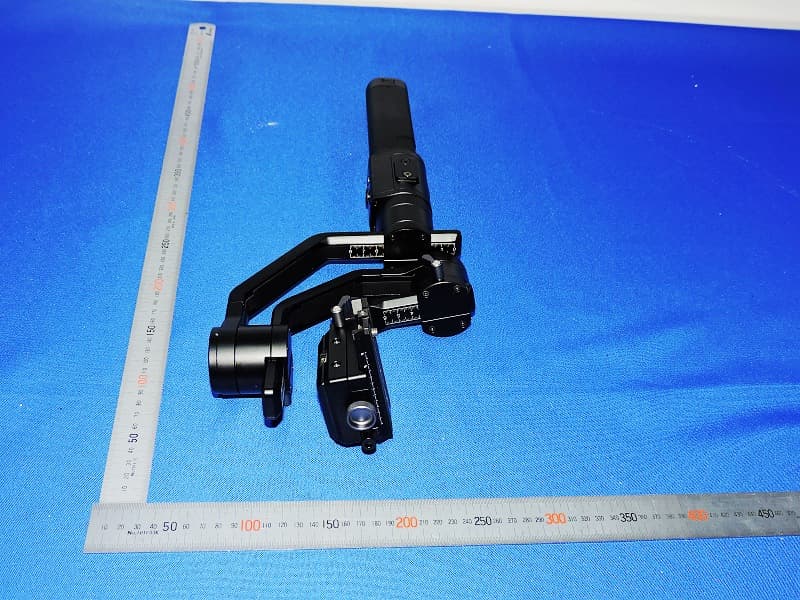 3-Axis Intelligent Camera Stabilizer - FCC ID 2AUU3-WI-710 - NingboHuizhou Intelligent Technology Co.,Ltd