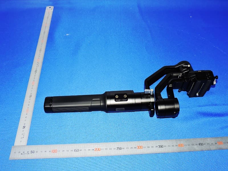 3-Axis Intelligent Camera Stabilizer - FCC ID 2AUU3-WI-710 - NingboHuizhou Intelligent Technology Co.,Ltd (5)