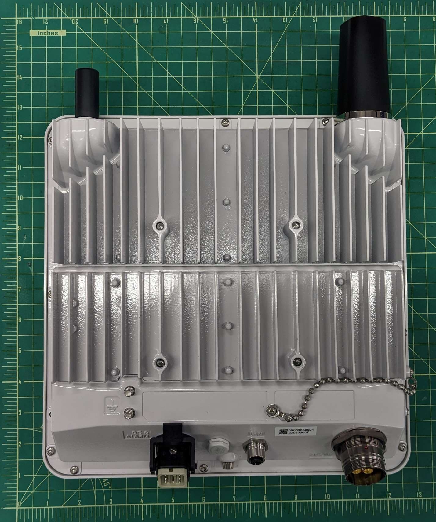 5G mmWave Repeater (Donor Unit) - FCC ID 2AUVU-5620-12-28 - Pivotal Commware