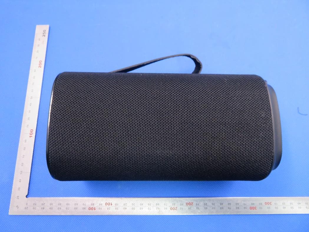 Portable Speaker with Bluetooth - FCC ID 2AUW8-ISB180B - ZHUHAI YALI TECHNOLOGY CO.,LTD (2)