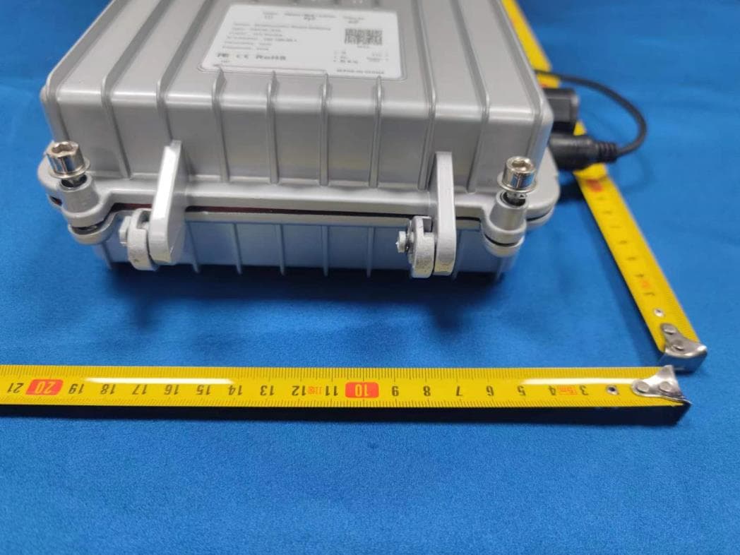 Waterproof Industrial Gateway - FCC ID 2AUXBDSGW-010 - Hangzhou Roombanker Technology Co., Ltd. (4)