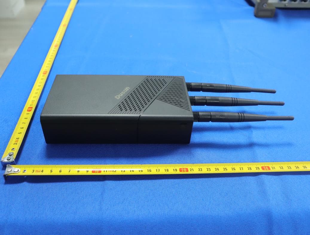 Multi Protocol Host Gateway - FCC ID 2AUXBDSGW-291 - Hangzhou Roombanker Technology Co., Ltd.