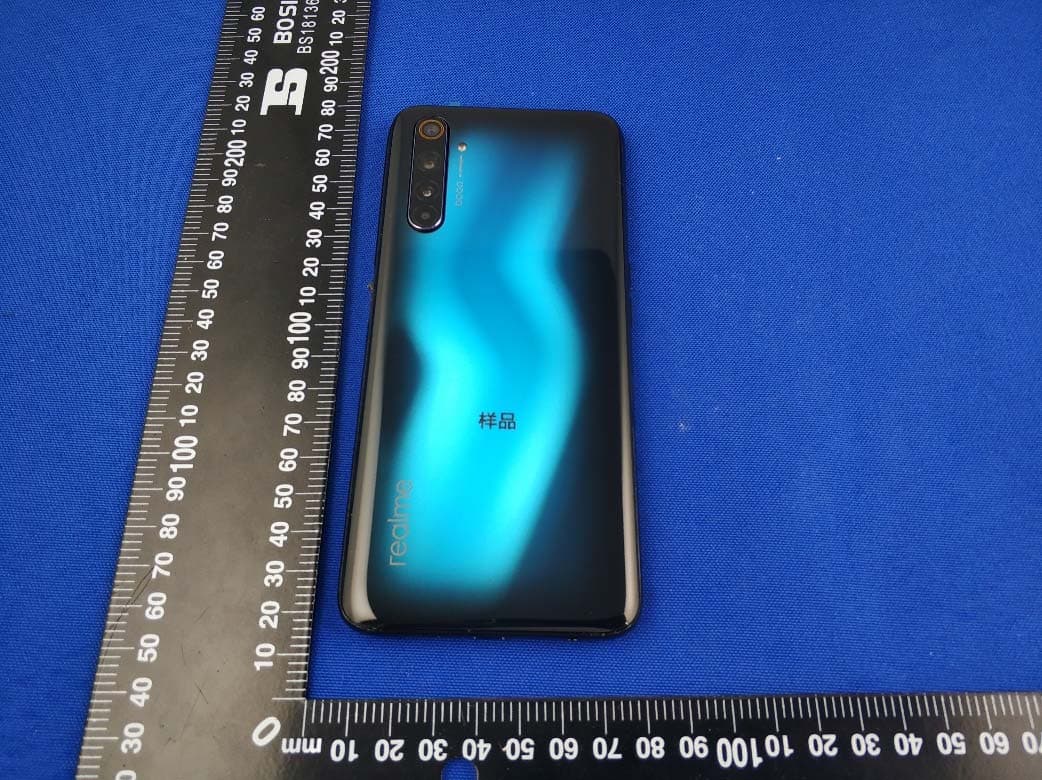 Mobile Phone - FCC ID 2AUYFRMX2063 - Realme Chongqing Mobile Telecommunications Corp., Ltd. (2)