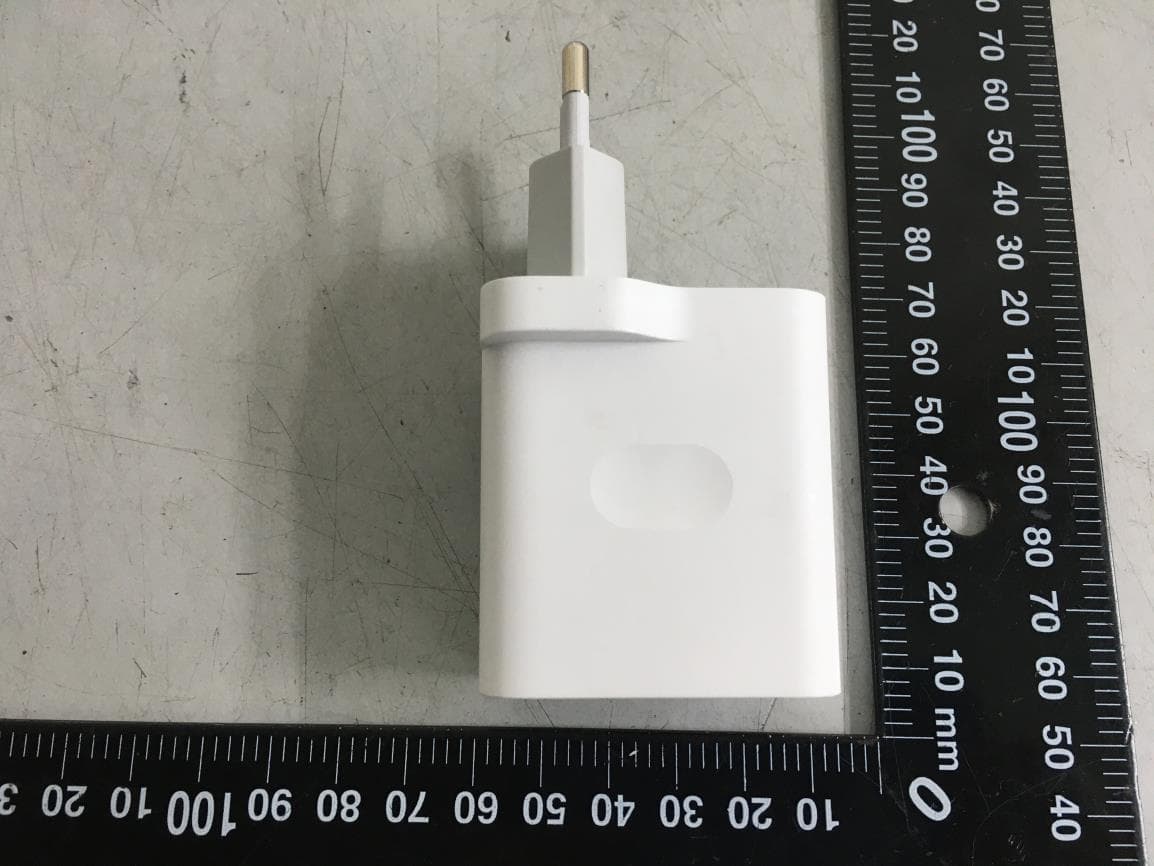 Mobile Phone - FCC ID 2AUYFRMX2195 - Realme Chongqing Mobile Telecommunications Corp., Ltd. (4)