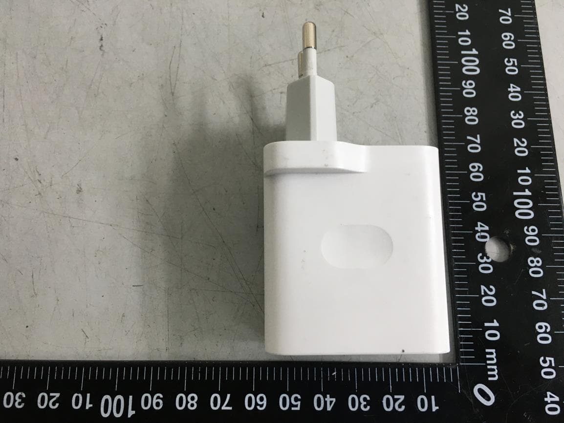 Mobile Phone - FCC ID 2AUYFRMX2195 - Realme Chongqing Mobile Telecommunications Corp., Ltd. (5)
