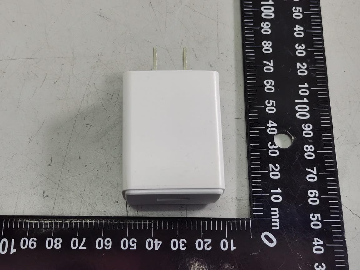 Mobile Phone - FCC ID 2AUYFRMX3061 - Realme Chongqing Mobile Telecommunications Corp., Ltd. (3)