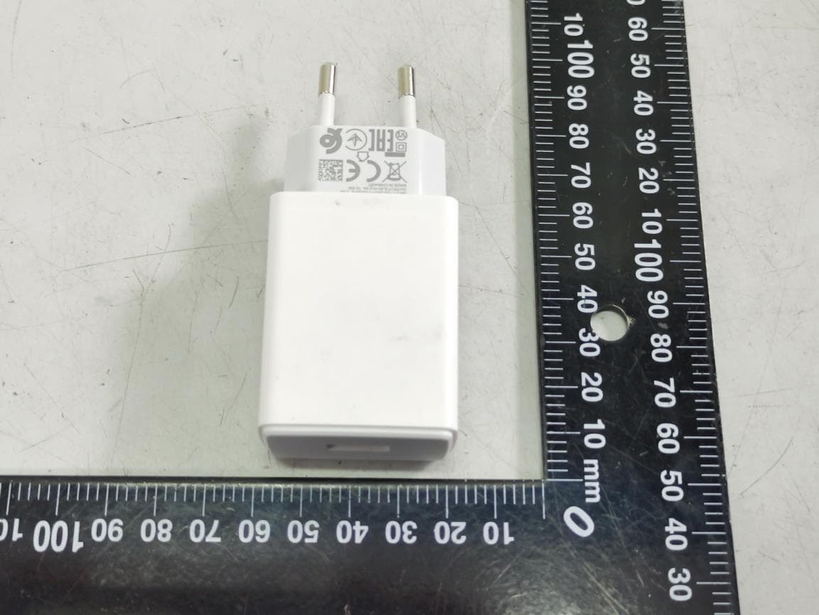Mobile Phone - FCC ID 2AUYFRMX3061 - Realme Chongqing Mobile Telecommunications Corp., Ltd. (5)
