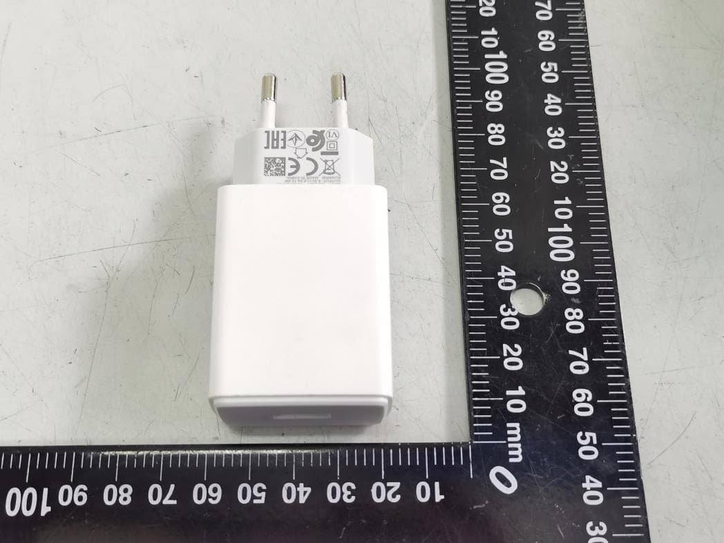 Mobile Phone - FCC ID 2AUYFRMX3063 - Realme Chongqing Mobile Telecommunications Corp., Ltd. (2)
