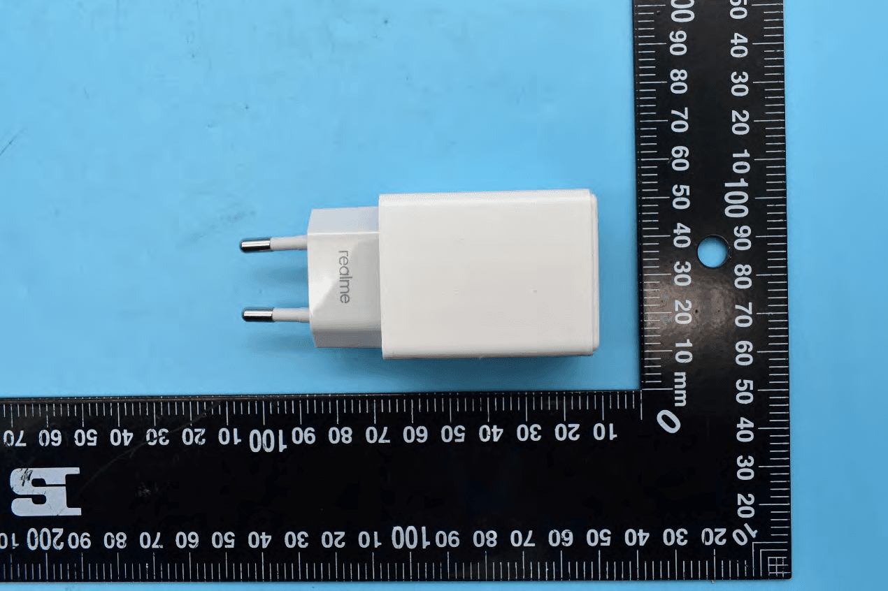 Mobile Phone (LTE/WCDMA/GSM/BT/WiFi) - FCC ID 2AUYFRMX3201 - Realme Chongqing Mobile Telecommunications Corp., Ltd. (5)
