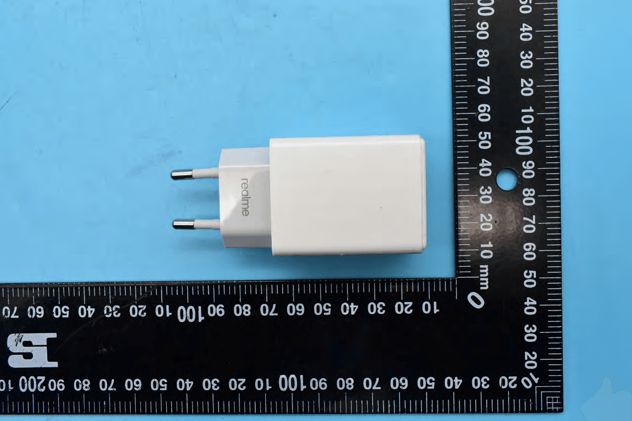 Mobile Phone with GSM, WCDMA, LTE, Bluetooth and WiFi - FCC ID 2AUYFRMX3203 - Realme Chongqing Mobile Telecommunications Corp., Ltd. (5)
