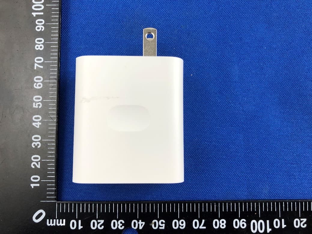 Mobile Phone - FCC ID 2AUYFRMX3242 - Realme Chongqing Mobile Telecommunications Corp., Ltd. (3)